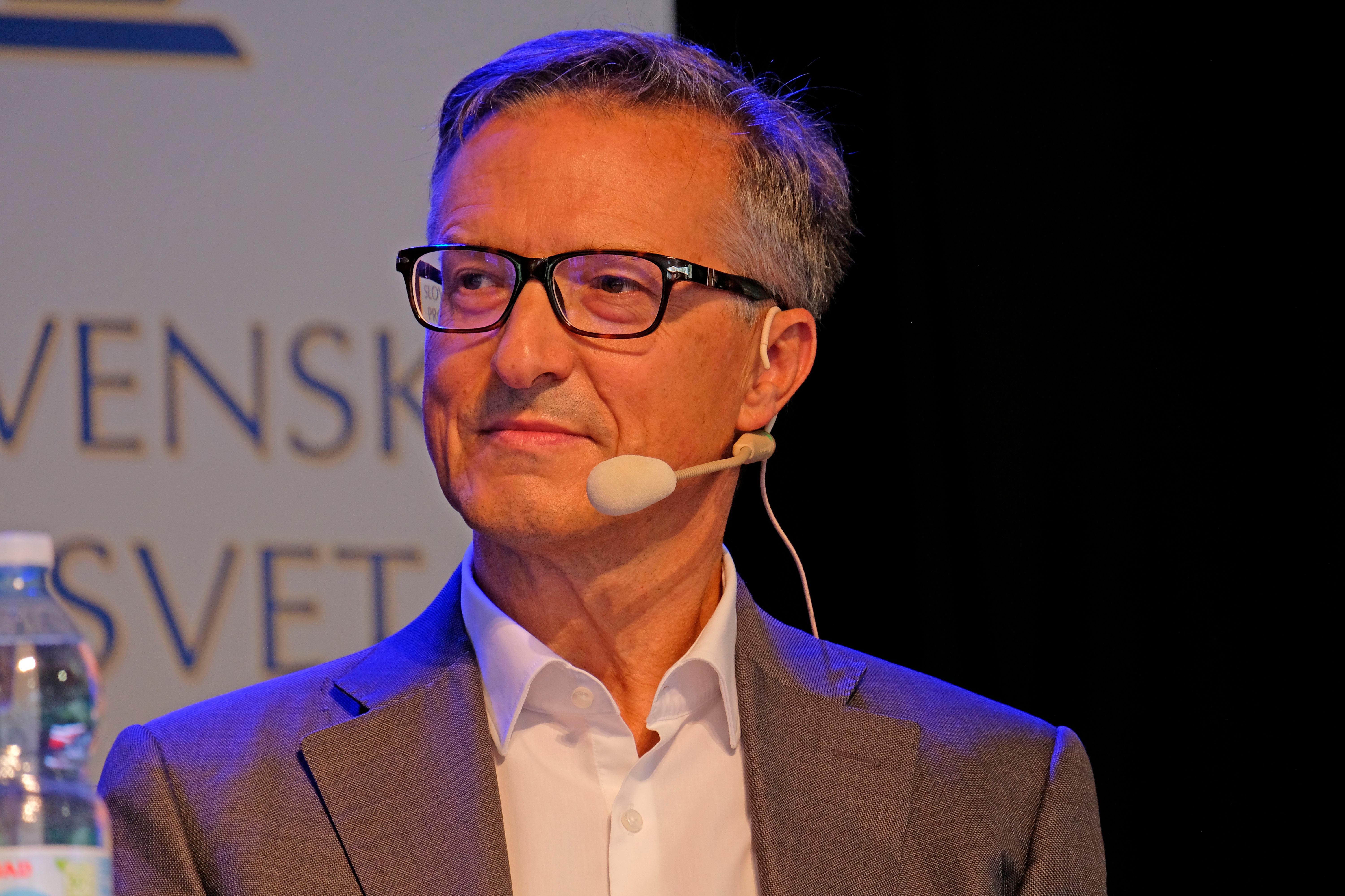 Ziza ima vtis, da bo v Sloveniji desnosredinska vlada